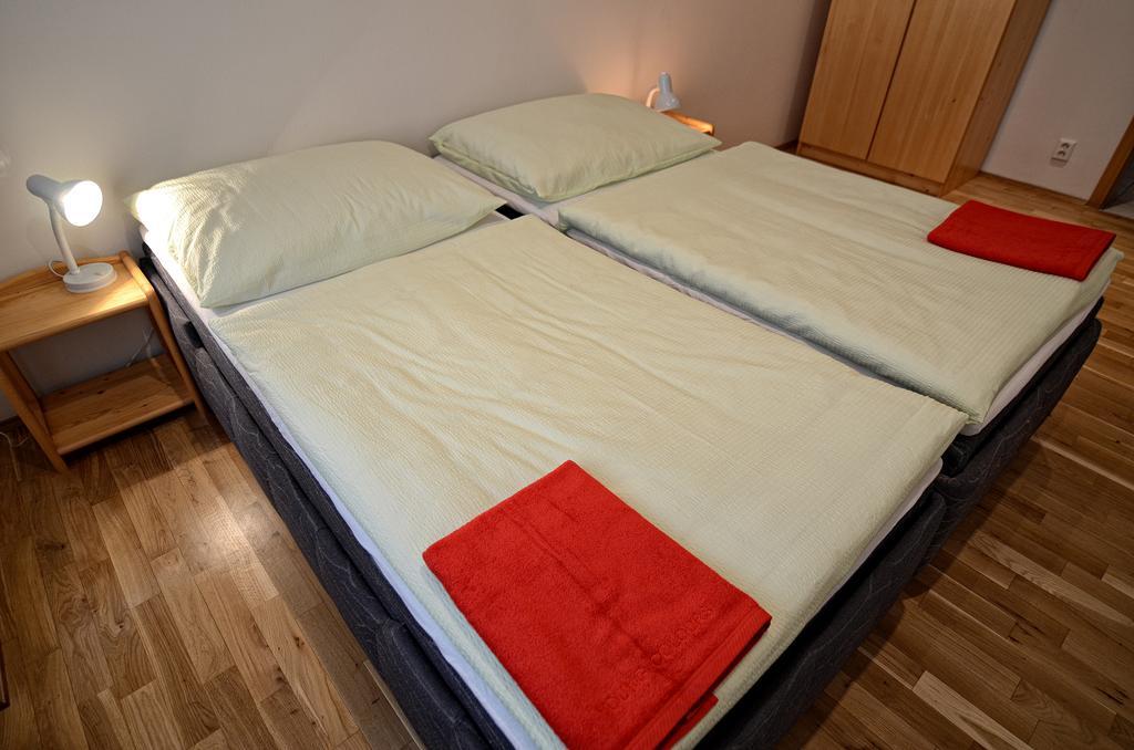 Apartments Karlin Πράγα Δωμάτιο φωτογραφία