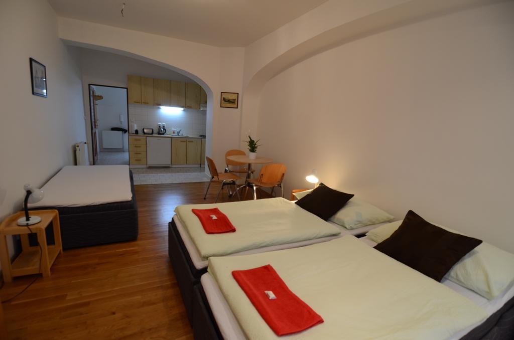 Apartments Karlin Πράγα Δωμάτιο φωτογραφία
