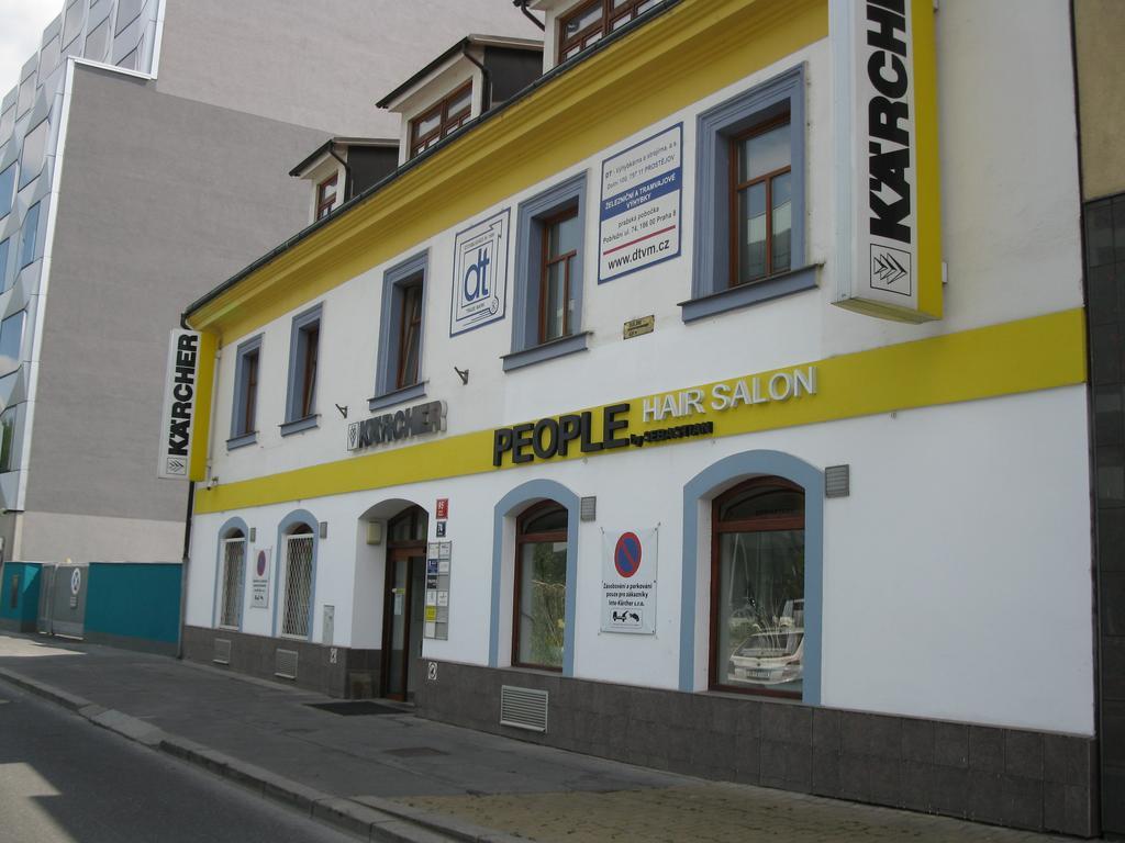 Apartments Karlin Πράγα Εξωτερικό φωτογραφία