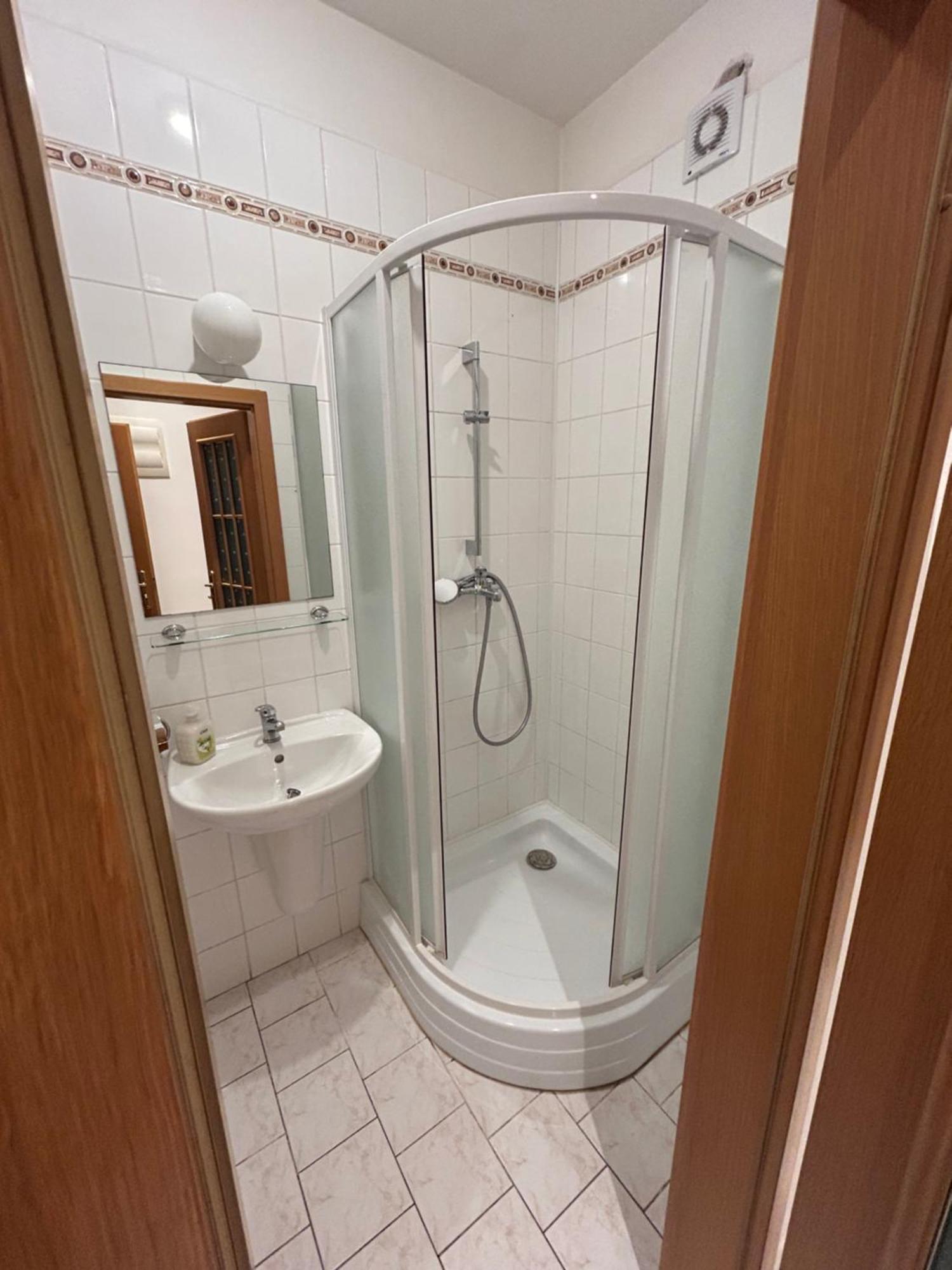 Apartments Karlin Πράγα Εξωτερικό φωτογραφία